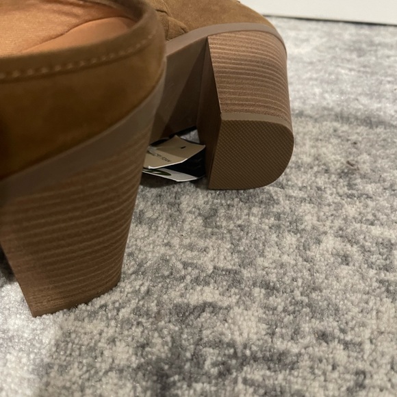 Universal Threads Mule - Picture 5 of 6